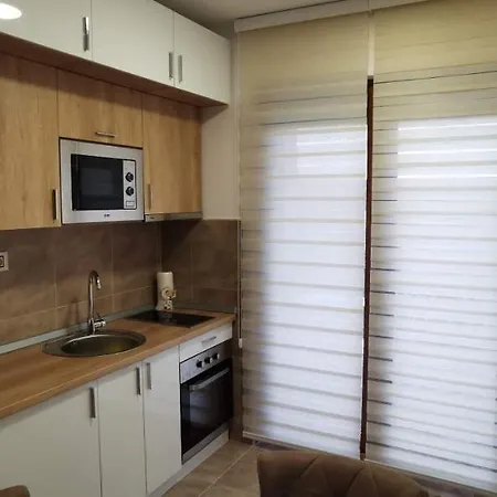 Sa Dvoristem Modesty Apartmán