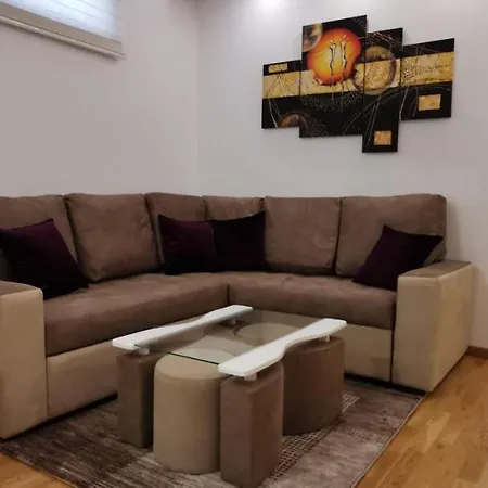 Sa Dvoristem Modesty Apartmán Zlatibor