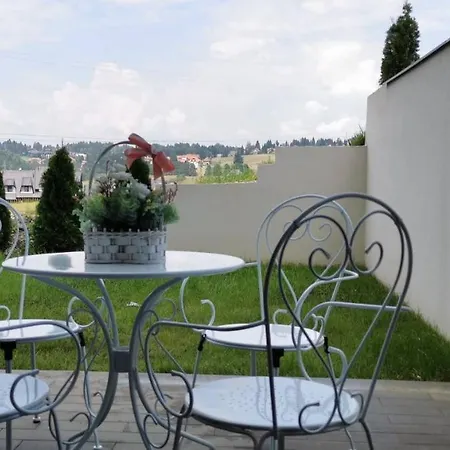 Apartmán Sa Dvoristem Modesty