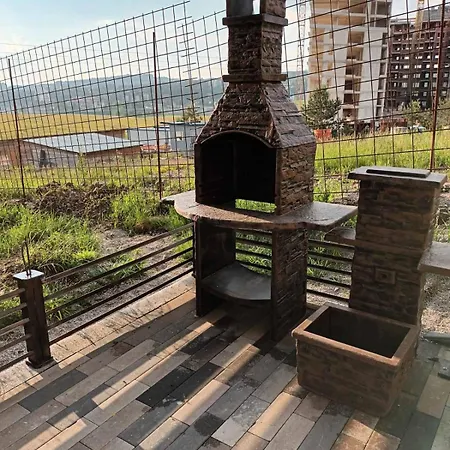 Sa Dvoristem Modesty *