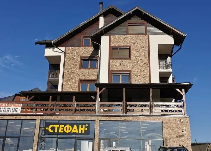 Sa Dvoristem Modesty Zlatibor